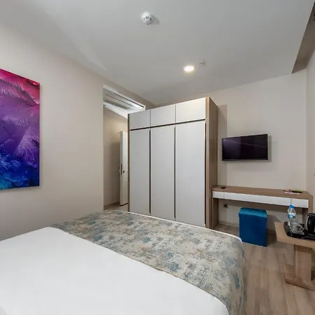 Anelli Hotel 3*